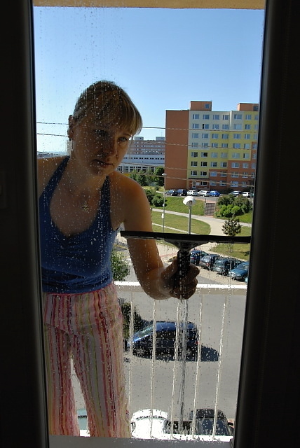8. Mytí oken v domácnostech