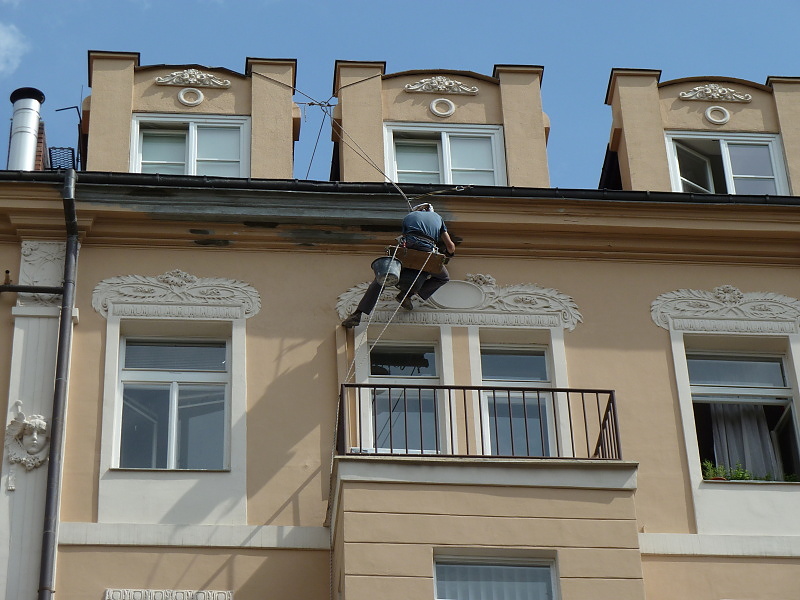 32. Vymyslet vhodné jištění je někdy oříšek